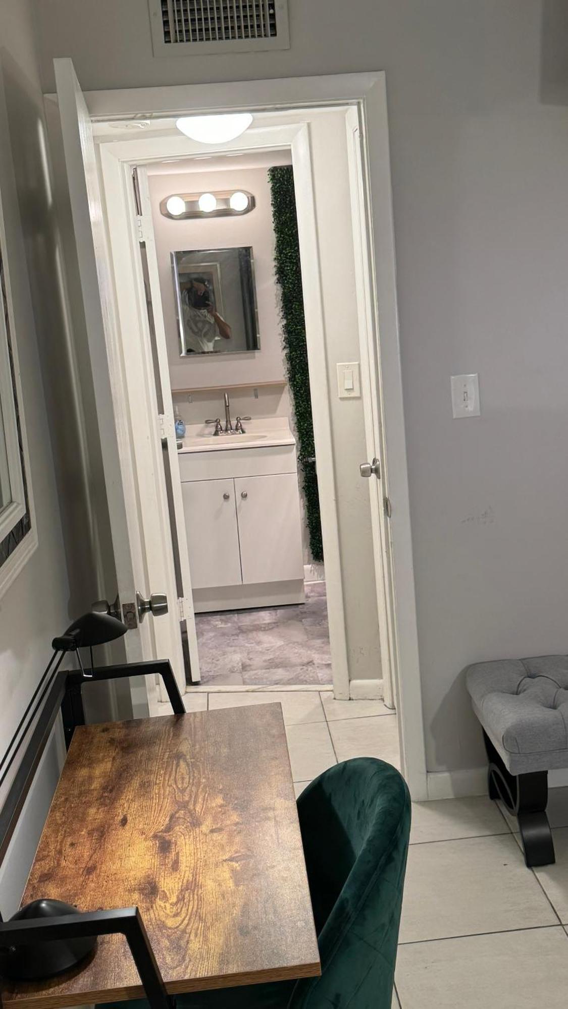 Fort Lauderdale Elegant Room Rental With Private Bath And Entrance Zewnętrze zdjęcie